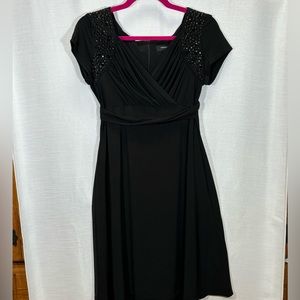 R & M Dress Party Evening Wear / sequined shoulders Tie around waist Size 8